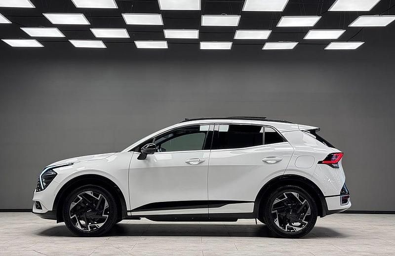Begagnad Kia Sportage GT-Line 265 HK (194 kW) 2022 Vit SUV