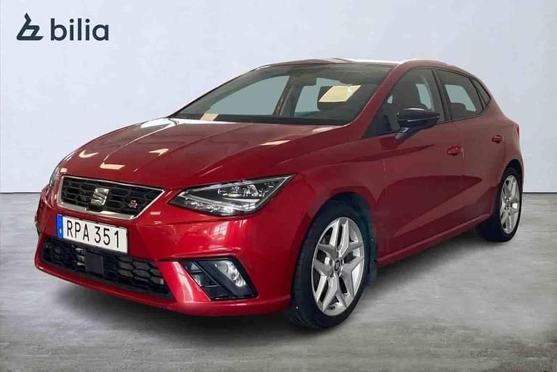 Röd Begagnad 2018 Seat Ibiza Halvkombi | 124 900 kr - Bild 1/1
