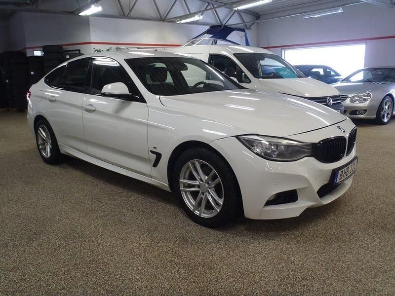Begagnad BMW 320 Gran Turismo M Sport 184 HK (135 kW) 2014 Vit Kombi