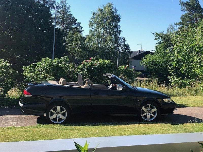 Svart Begagnad 2000 Saab 9-3 Cabriolet Cab | 55 000 kr (Marknadspris) - Bild 1/1