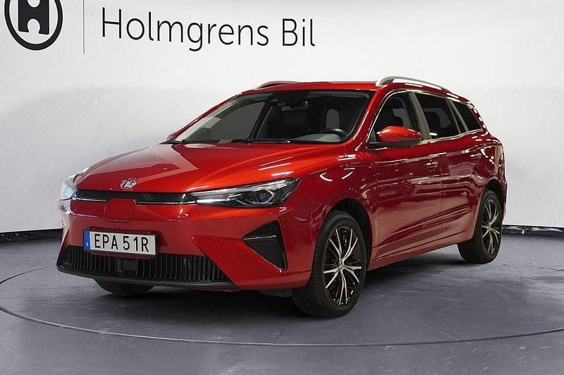 Begagnad MG MG5 EV 114 kW (156 HK) 2022 Diamond red Kombi