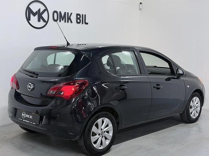 Begagnad Opel Corsa Enjoy 90 HK (66 kW) 2015 Svart Halvkombi