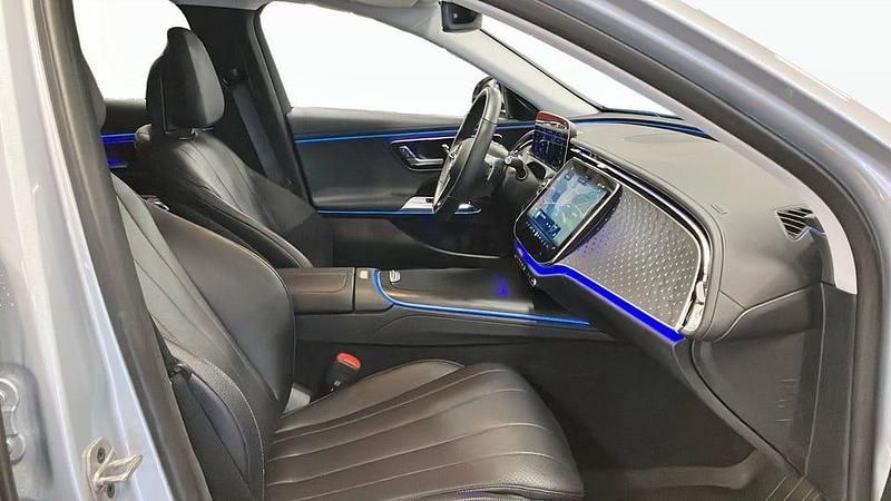 Begagnad Mercedes E300 Avantgarde 313 HK (230 kW) 2025 Silver