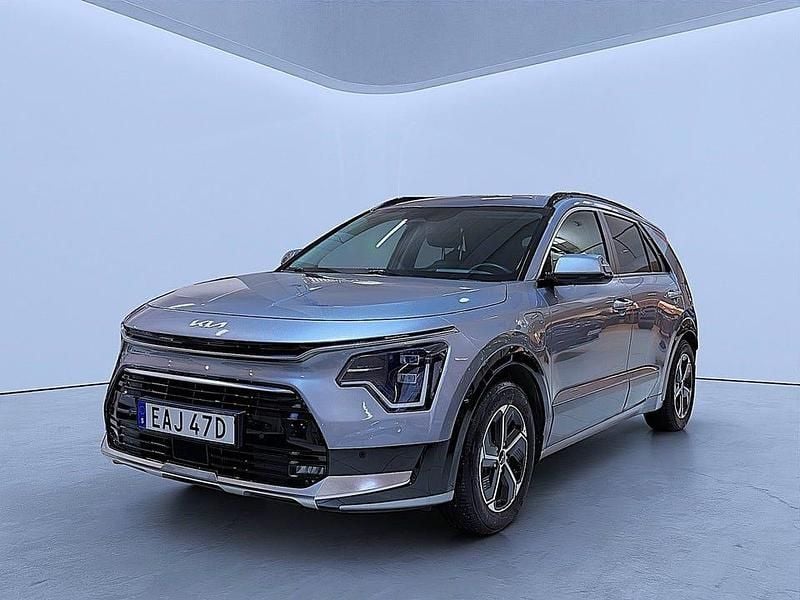 Begagnad Kia Niro Advance 184 HK (135 kW) 2022 Grå SUV