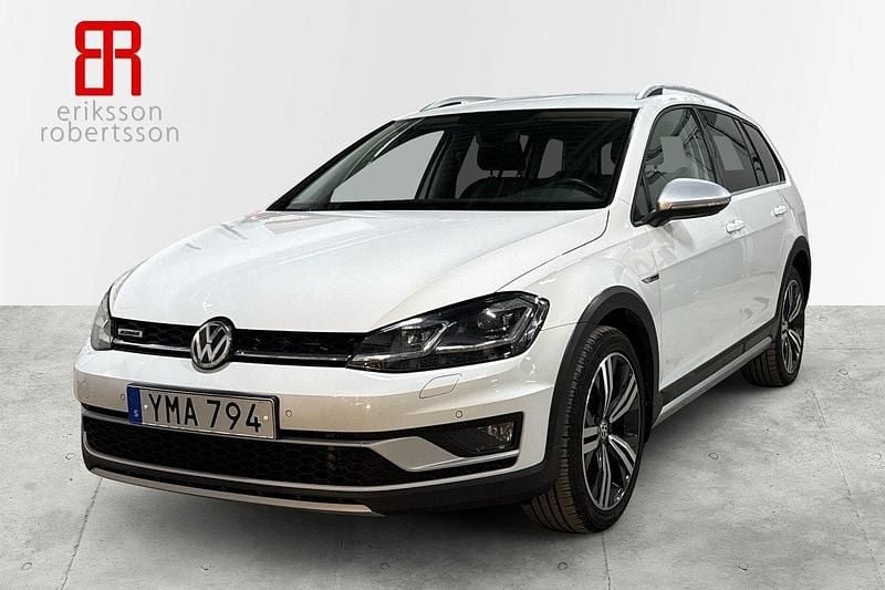 Vit Begagnad 2018 VW Golf Alltrack Kombi | 229 900 kr (Marknadspris) - Bild 1/4