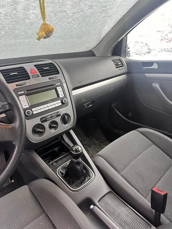 Begagnad VW Golf V 140 HK (102 kW) 2007