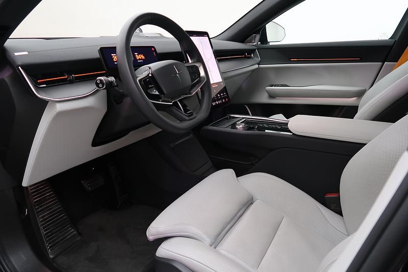 Begagnad Polestar 3 Long Range Dual motor 11 kW (15 HK) 2025 Svart SUV