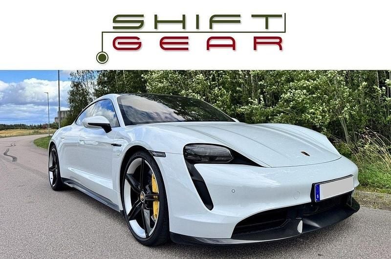 Vit Begagnad 2022 Porsche Taycan Turbo S Sedan | 1 149 000 kr - Bild 1/4