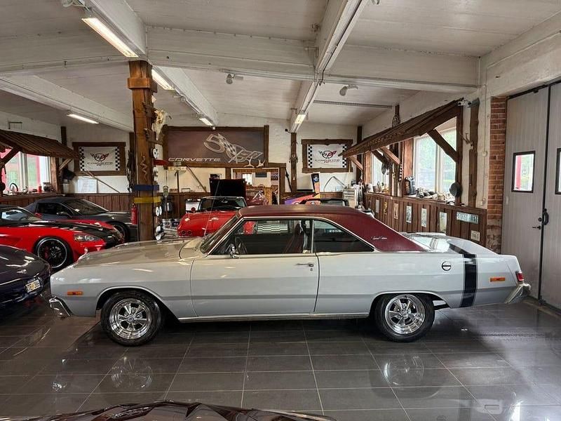 Grå Begagnad 1975 Dodge Dart Sportkupé | 179 000 kr - Bild 1/4