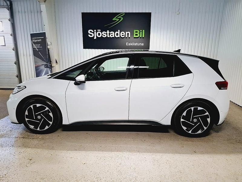 Begagnad VW ID.3 Pro Performance 239 kW (326 HK) 2023 Vit Halvkombi