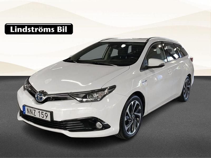 Vit Begagnad 2016 Toyota Auris Touring Sports Active Kombi | 114 900 kr (Marknadspris) - Bild 1/3