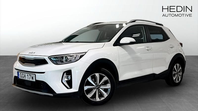 Vit (white) Begagnad 2022 Kia Stonic Advance SUV | 189 900 kr (Marknadspris) - Bild 1/4