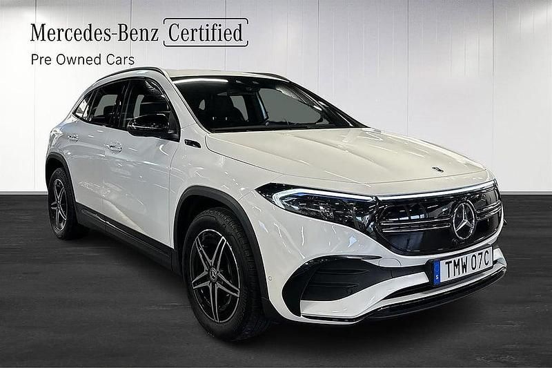 Begagnad Mercedes EQA300 AMG 167 kW (228 HK) 2022 Vit SUV