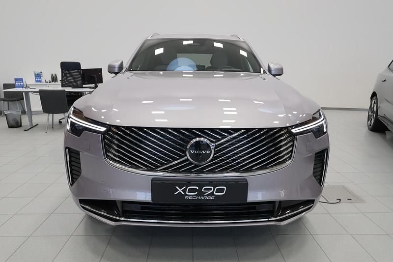 Ny Volvo XC90 455 HK (334 kW) 2026 Silver SUV
