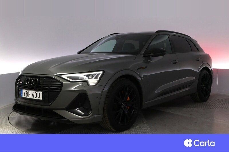 Grå Begagnad 2022 Audi e-tron S-Line SUV | 447 900 kr (Marknadspris) - Bild 1/4