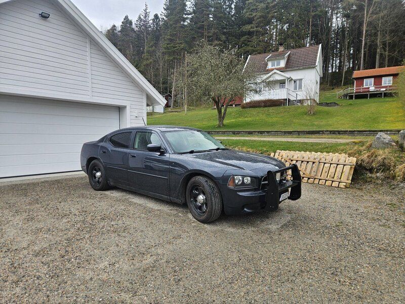 Blå Begagnad 2008 Dodge Charger Sedan | 130 000 kr - Bild 1/2