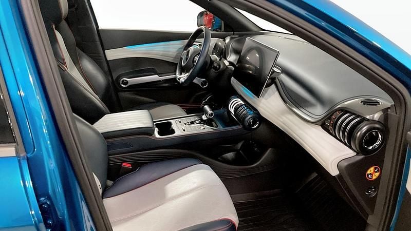 Begagnad BYD Atto 3 Design 150 kW (204 HK) 2022 Blå SUV