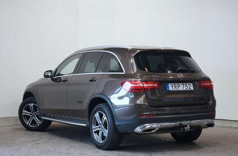 Begagnad Mercedes GLC350 326 HK (239 kW) 2018 Brun SUV