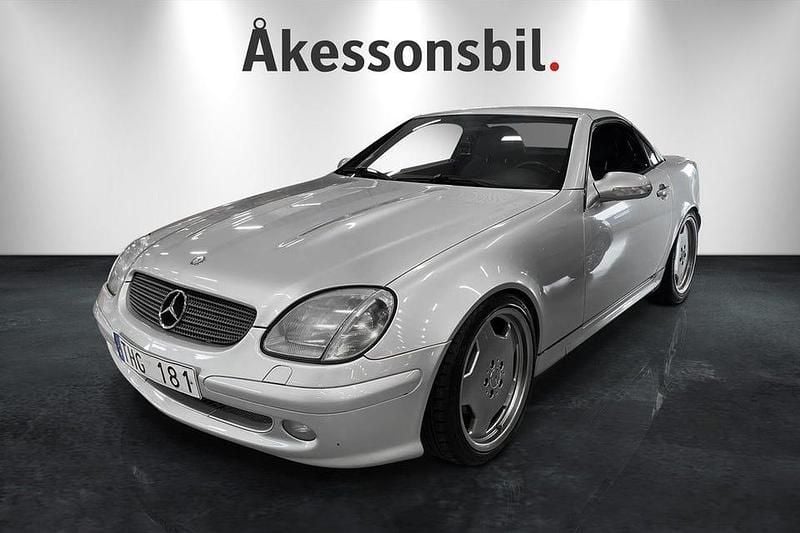 Silver Begagnad 2000 Mercedes SLK320 Cab | 89 000 kr - Bild 1/4