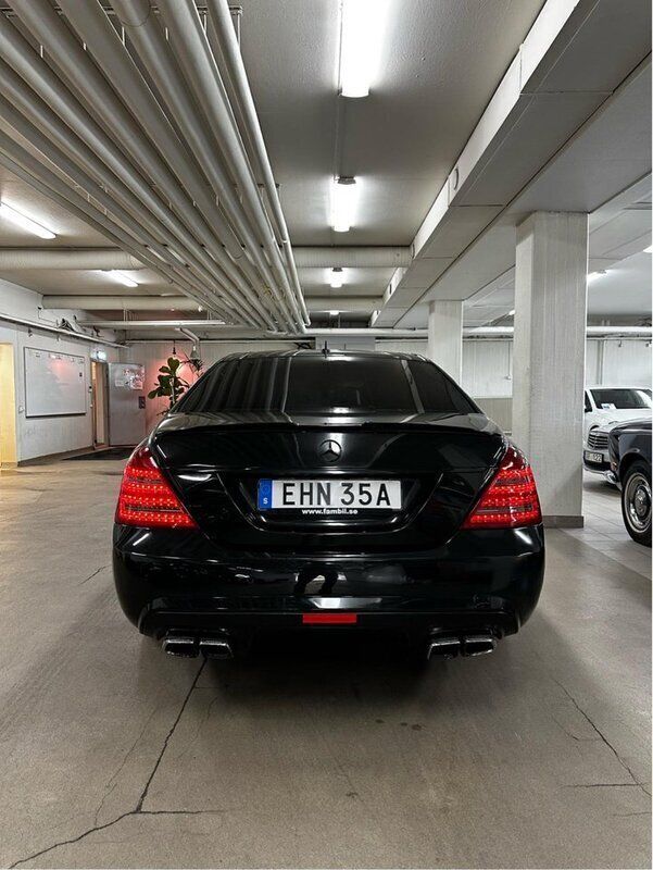 Svart Begagnad 2008 Mercedes S320 AMG Sedan | 145 000 kr (Marknadspris) - Bild 1/4