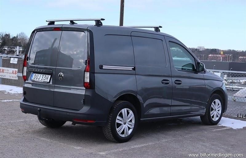 Begagnad VW Caddy 122 HK (89 kW) 2022 Grå svart Minibuss
