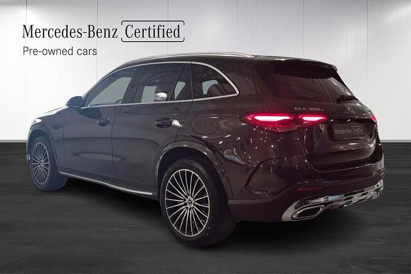 Begagnad Mercedes GLC300e Advanced 313 HK (230 kW) 2025 Grå (grey) SUV