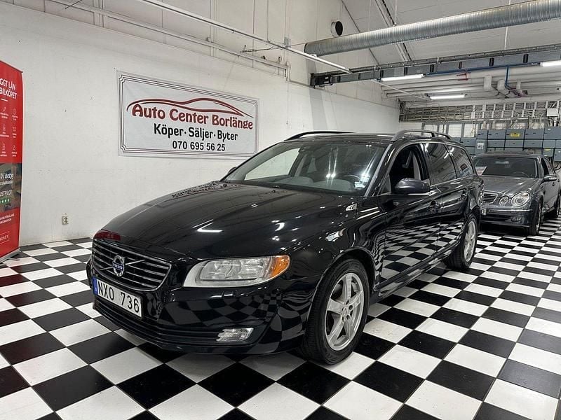 Svart Begagnad 2013 Volvo V70 Kinetic Kombi | 99 000 kr (Marknadspris) - Bild 1/4