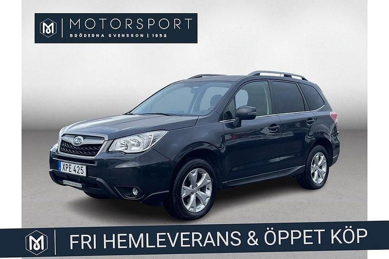 Mörkgrå Begagnad 2015 Subaru Forester SUV | 209 900 kr (Marknadspris) - Bild 1/3