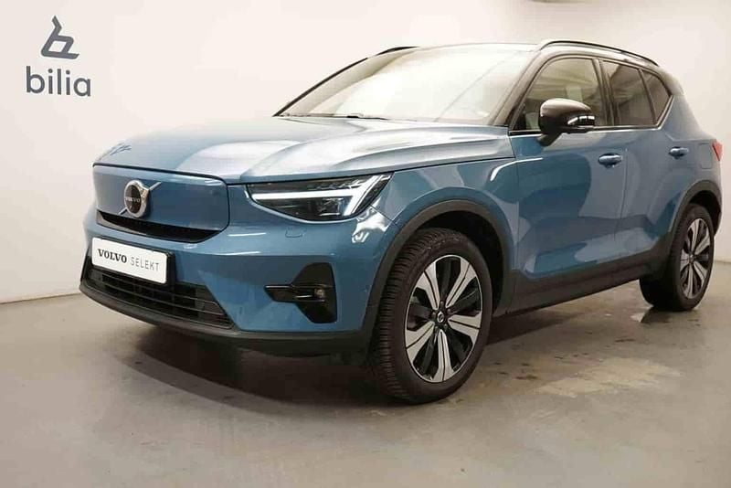Blå Begagnad 2023 Volvo XC40 Single Motor SUV | 359 900 kr - Bild 1/1