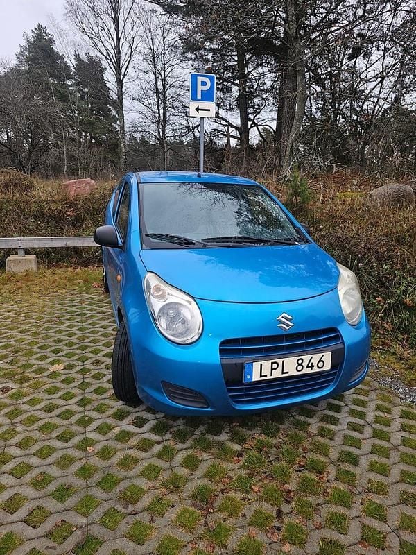 Begagnad Suzuki Alto 68 HK (50 kW) 2011 Halvkombi