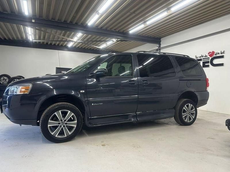 Begagnad Chevrolet Uplander 243 HK (178 kW) 2009 Blå Minibuss