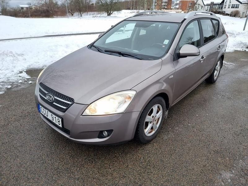 Begagnad Kia Ceed Sportswagon 115 HK (84 kW) 2008 Kombi