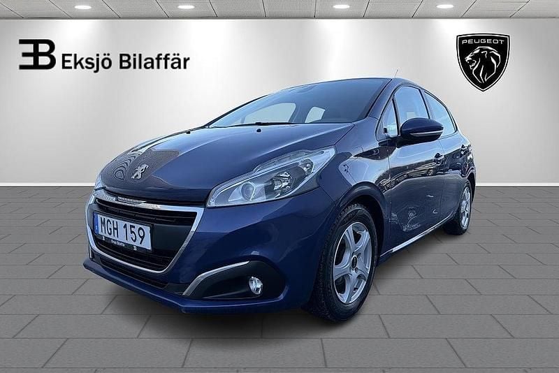 Blåmetallic Begagnad 2015 Peugeot 208 Halvkombi | 89 500 kr (Marknadspris) - Bild 1/4