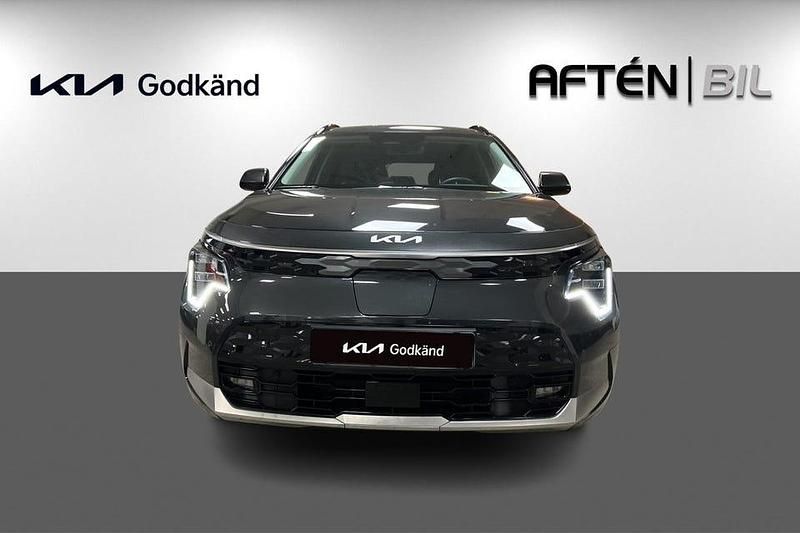 Begagnad Kia e-Niro Advance 150 kW (204 HK) 2023 Grå SUV