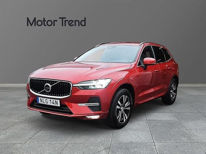 Röd Begagnad 2022 Volvo XC60 Momentum SUV | 374 500 kr (Superpris) - Bild 1/4