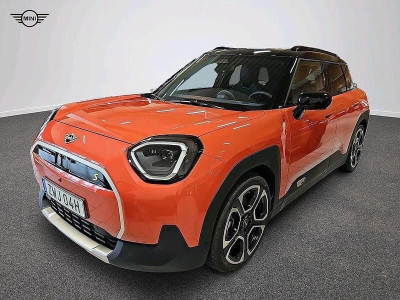 Röd Begagnad 2024 Mini Aceman SUV | 494 900 kr - Bild 1/4