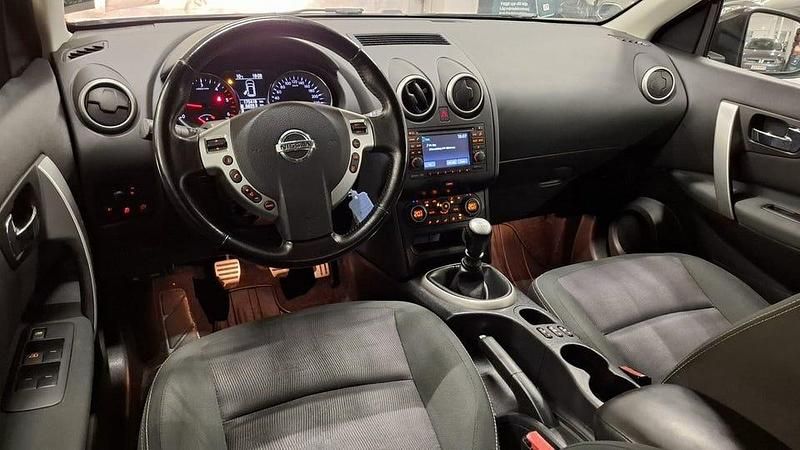 Begagnad Nissan Qashqai +2 131 HK (96 kW) 2013 Svart SUV