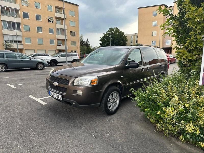 Brun Begagnad 2008 Chevrolet Uplander Minibuss | 49 999 kr - Bild 1/4