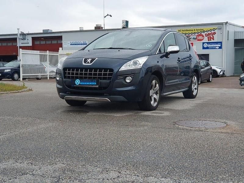 Blå Begagnad 2012 Peugeot 3008 Kombi | 79 200 kr (Marknadspris) - Bild 1/4