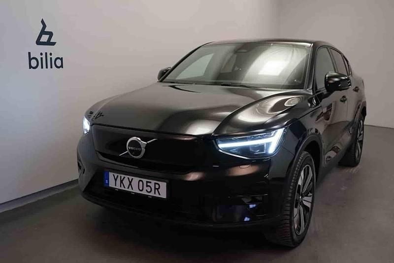 Svart Begagnad 2023 Volvo C40 SUV | 359 500 kr - Bild 1/1
