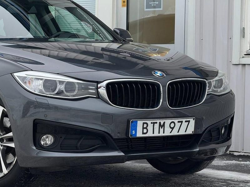 Begagnad BMW 320 Gran Turismo Sport Line 184 HK (135 kW) 2014 Grå Halvkombi