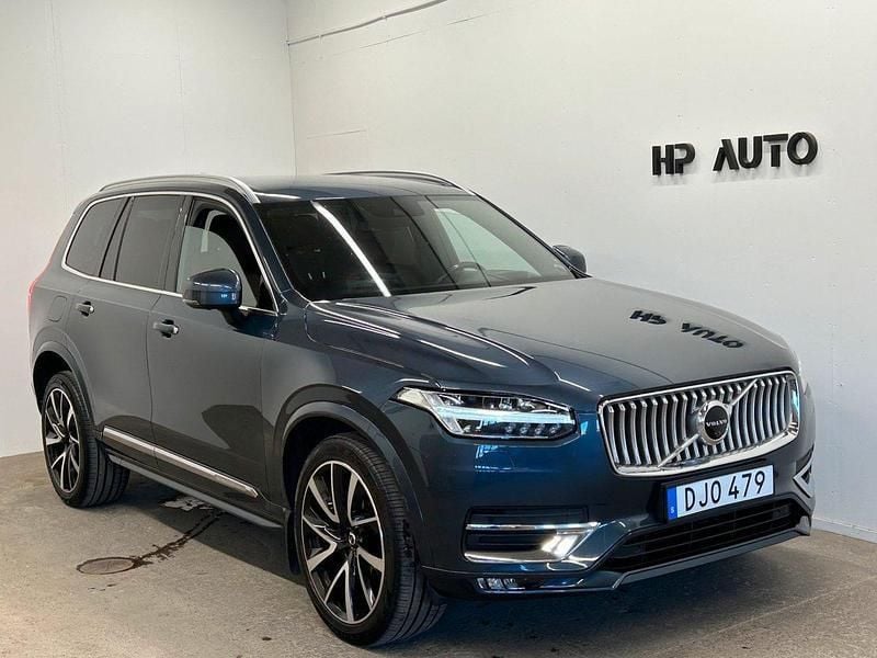 Mörkblå Begagnad 2020 Volvo XC90 Inscription SUV | 464 900 kr (Marknadspris) - Bild 1/4