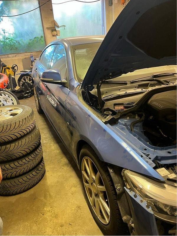 Blå Begagnad 2015 BMW 428 Gran Coupé M Sport Sportkupé | 75 000 kr - Bild 1/4
