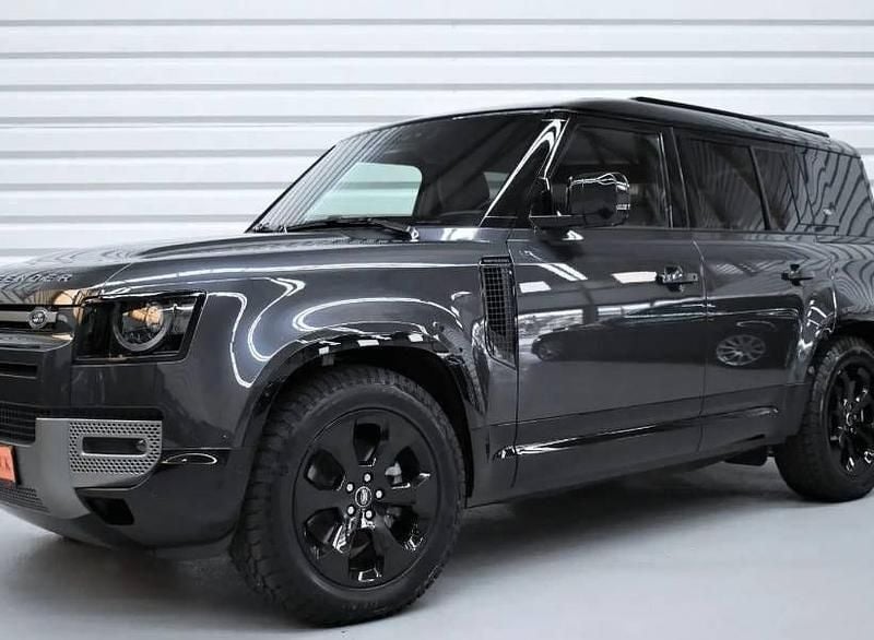 Grå Begagnad 2024 Land Rover Defender HSE Dynamic SUV | 899 000 kr (Superpris) - Bild 1/4