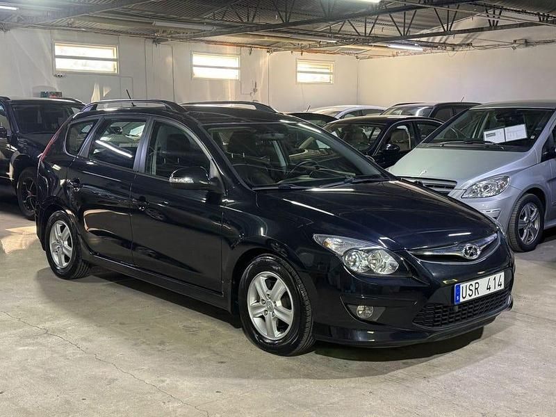 Begagnad Hyundai i30 116 HK (85 kW) 2010 Svart Kombi