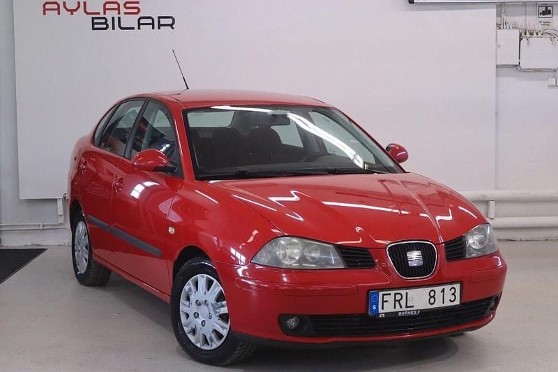 Röd Begagnad 2007 Seat Cordoba Sedan | 24 900 kr - Bild 1/4