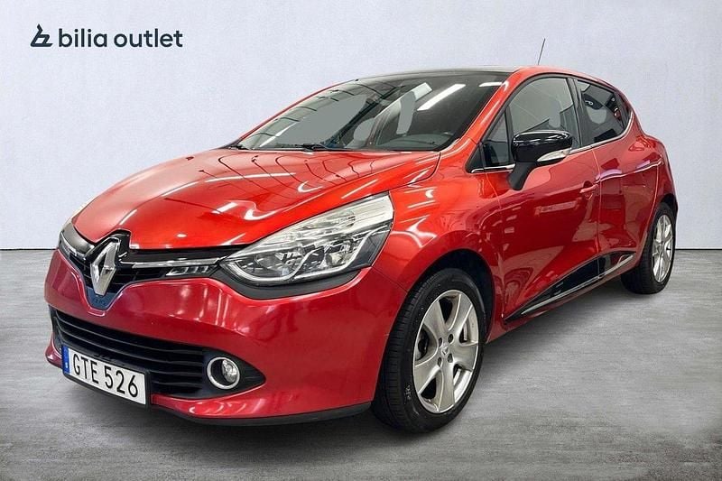 Röd Begagnad 2015 Renault Clio IV Dynamique Halvkombi | 64 900 kr (Bra pris) - Bild 1/4