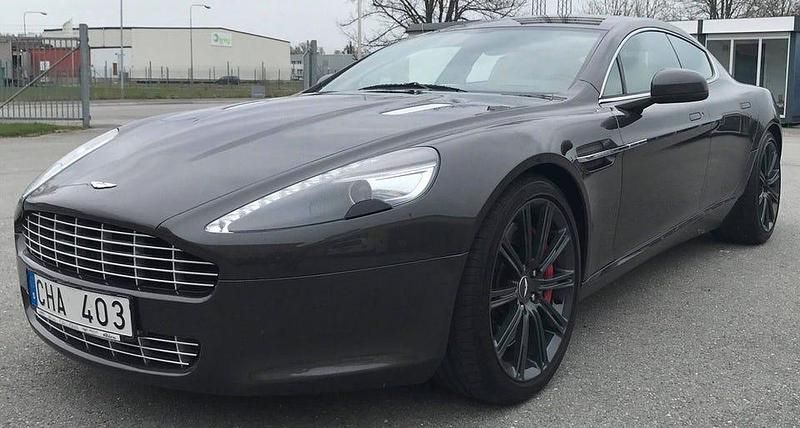 Grå Begagnad 2010 Aston Martin Rapide Sedan | 739 000 kr - Bild 1/4