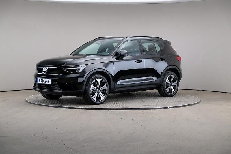 Black (solid) Begagnad 2022 Volvo XC40 Core SUV | 305 000 kr - Bild 1/4