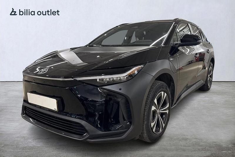 Svart Begagnad 2024 Toyota bZ4X SUV | 348 000 kr (Superpris) - Bild 1/3